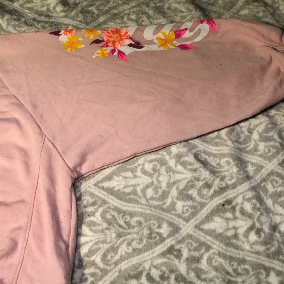 Crop top in good condition - Picture 5 of 8